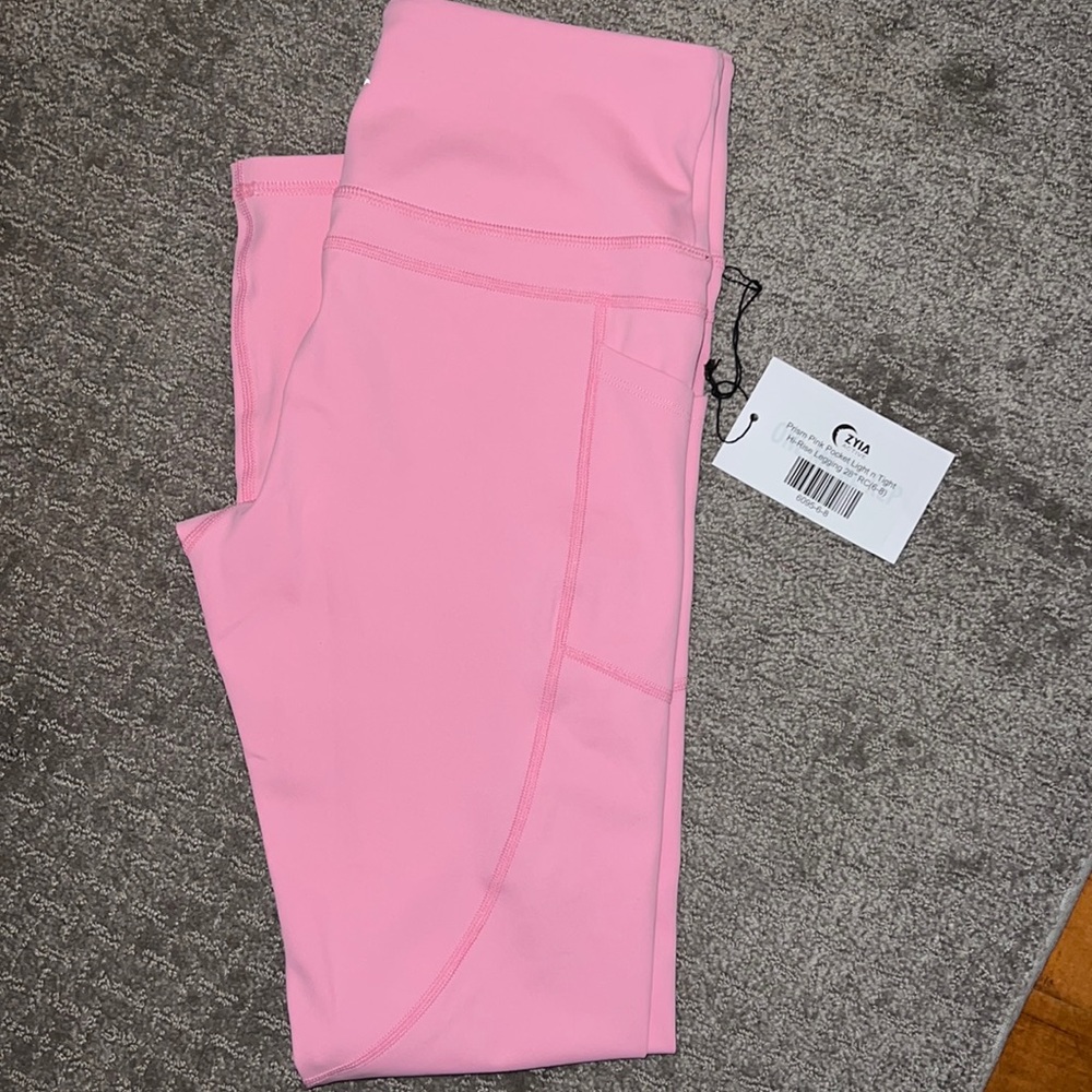 Zyia Light and Tight Leggings